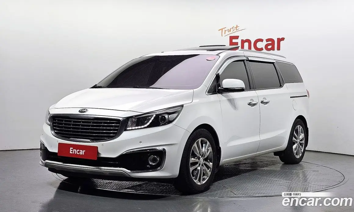 Kia Carnival 2015 2.2 автомат (гидро), фото 1 Kia Carnival 2015 2.2 автомат (гидро), фото 1