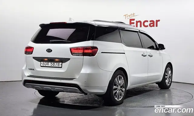 Kia Carnival 2015 2.2 автомат (гидро), миниатюра 2 Kia Carnival 2015 2.2 автомат (гидро), миниатюра 2