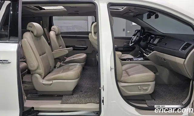 Kia Carnival 2015 2.2 автомат (гидро), миниатюра 12