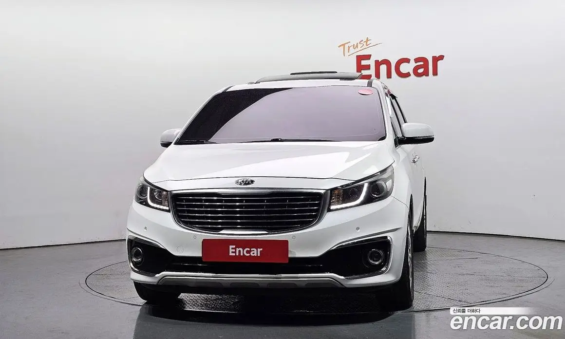 Kia Carnival 2015 2.2 автомат (гидро), фото 3 Kia Carnival 2015 2.2 автомат (гидро), фото 3