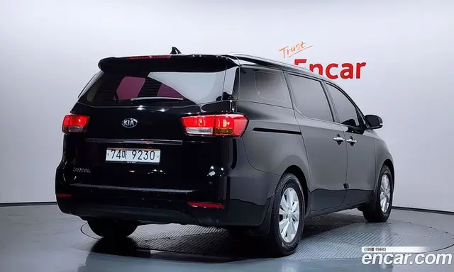 Kia Carnival 2017 2.2 автомат (гидро), миниатюра 2 Kia Carnival 2017 2.2 автомат (гидро), миниатюра 2