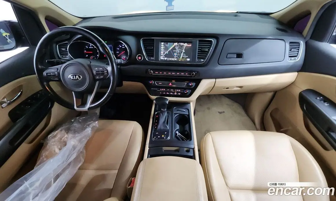 Kia Carnival 2017 2.2 автомат (гидро), фото 7 Kia Carnival 2017 2.2 автомат (гидро), фото 7