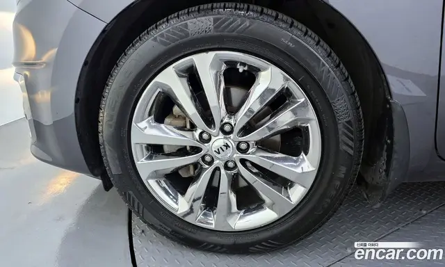 Kia Carnival 2017 2.2 автомат (гидро), миниатюра 5 Kia Carnival 2017 2.2 автомат (гидро), миниатюра 5