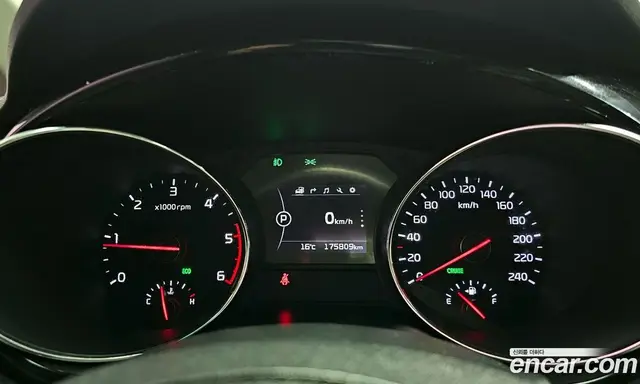 Kia Carnival 2017 2.2 автомат (гидро), миниатюра 8 Kia Carnival 2017 2.2 автомат (гидро), миниатюра 8