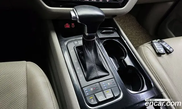 Kia Carnival 2017 2.2 автомат (гидро), миниатюра 9 Kia Carnival 2017 2.2 автомат (гидро), миниатюра 9