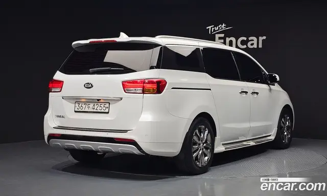 Kia Carnival 2017 2.2 автомат (гидро), миниатюра 2