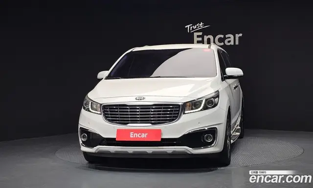 Kia Carnival 2017 2.2 автомат (гидро), миниатюра 3