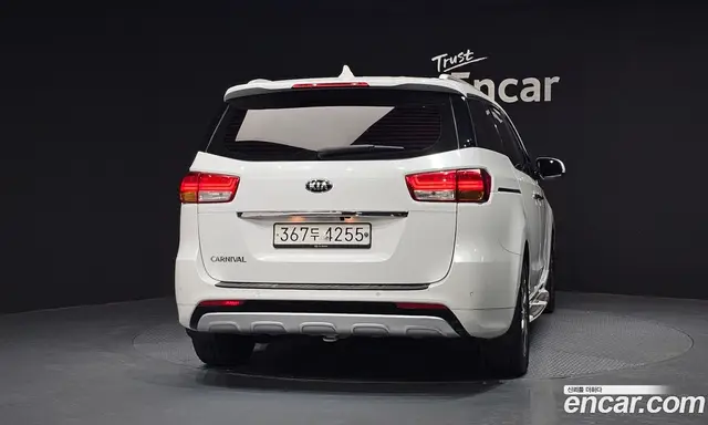 Kia Carnival 2017 2.2 автомат (гидро), миниатюра 4