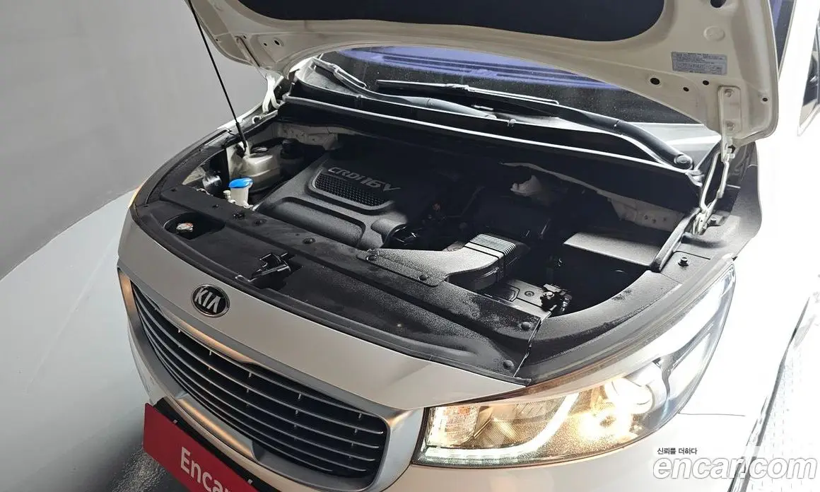 Kia Carnival 2017 2.2 автомат (гидро), фото 6