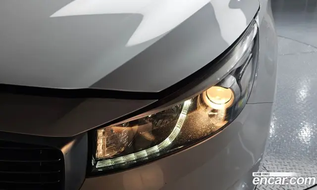 Kia Carnival 2017 2.2 автомат (гидро), миниатюра 8