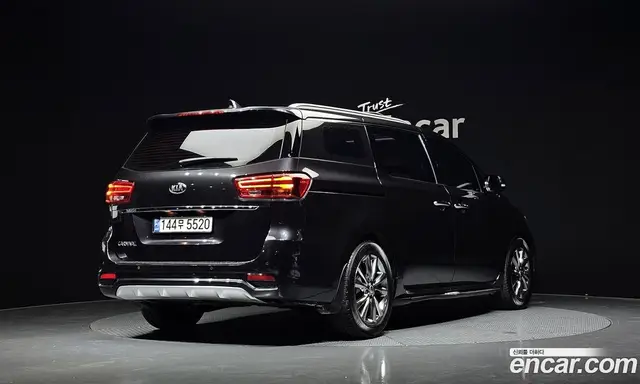 Kia Carnival 2018 3.3 автомат (гидро), миниатюра 2