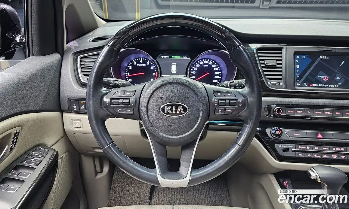 Kia Carnival 2018 3.3 автомат (гидро), фото 18