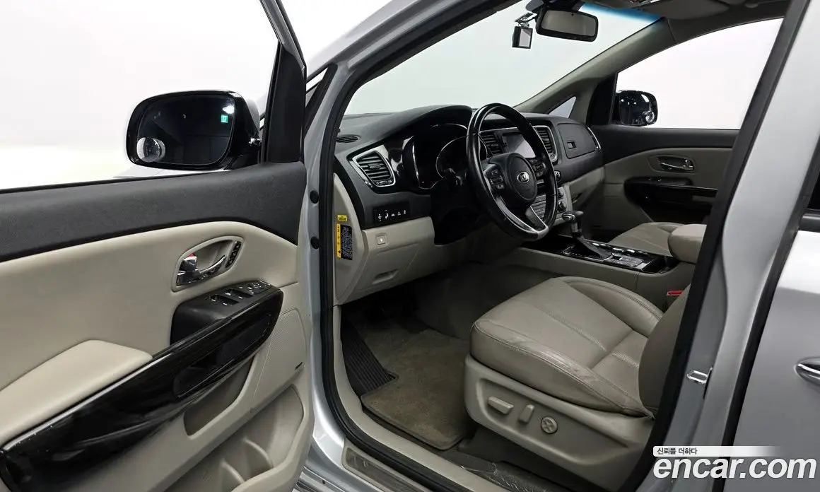 Kia Carnival 2018 3.3 автомат (гидро), фото 13