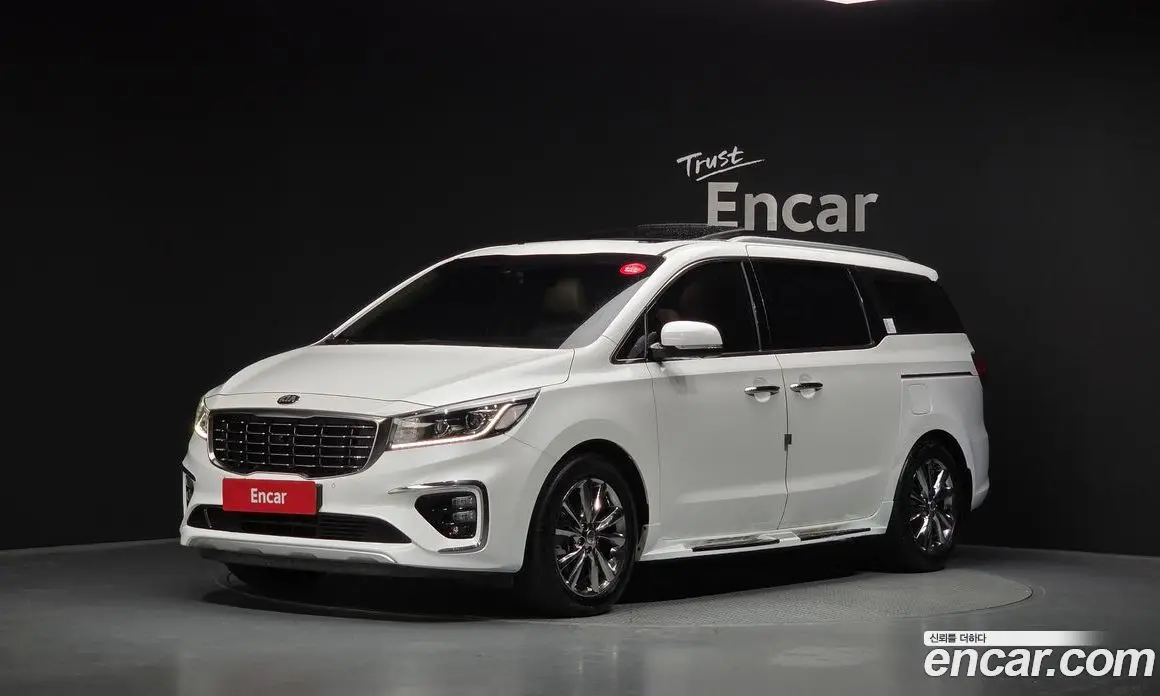 Kia Carnival 2019 2.2 автомат (гидро), фото 1 Kia Carnival 2019 2.2 автомат (гидро), фото 1