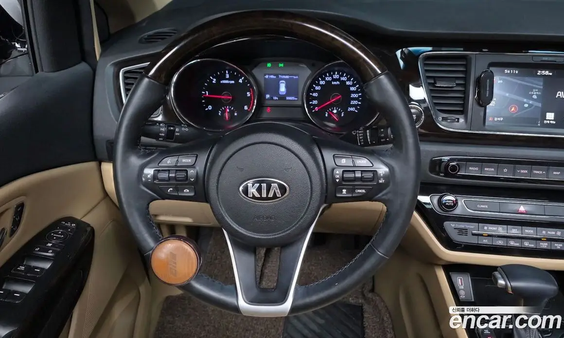 Kia Carnival 2019 2.2 автомат (гидро), фото 19 Kia Carnival 2019 2.2 автомат (гидро), фото 19