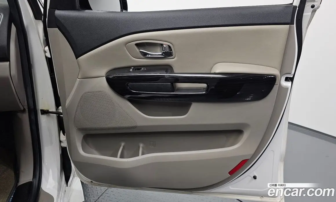 Kia Carnival 2019 2.2 автомат (гидро), фото 15 Kia Carnival 2019 2.2 автомат (гидро), фото 15