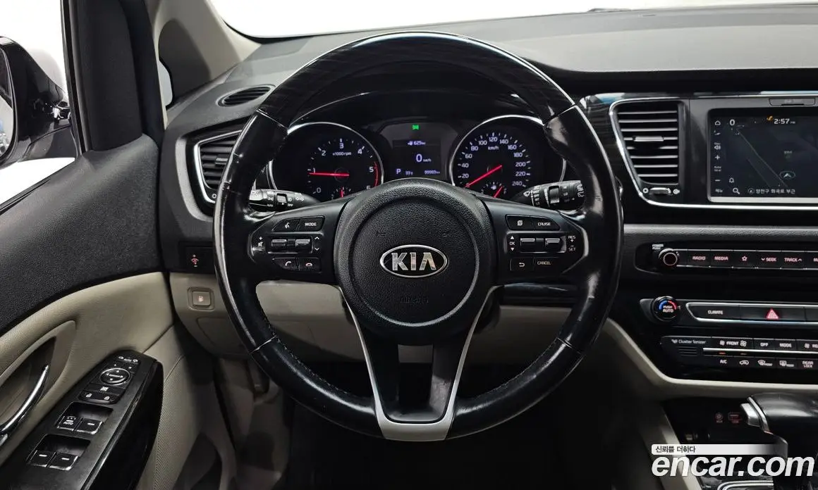 Kia Carnival 2019 2.2 автомат (гидро), фото 19 Kia Carnival 2019 2.2 автомат (гидро), фото 19