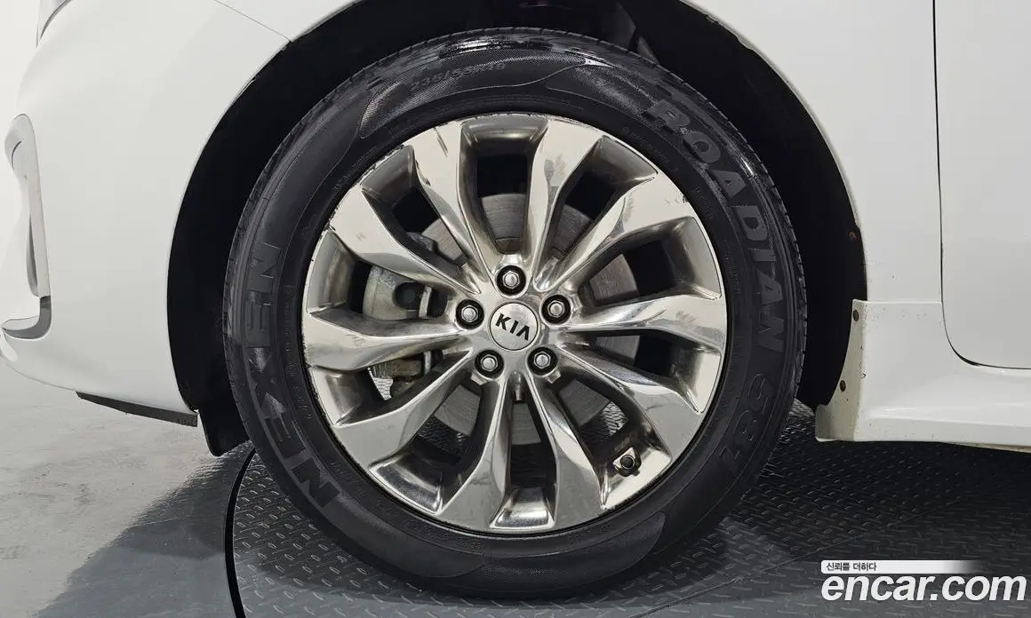 Kia Carnival 2019 2.2 автомат (гидро), фото 5 Kia Carnival 2019 2.2 автомат (гидро), фото 5