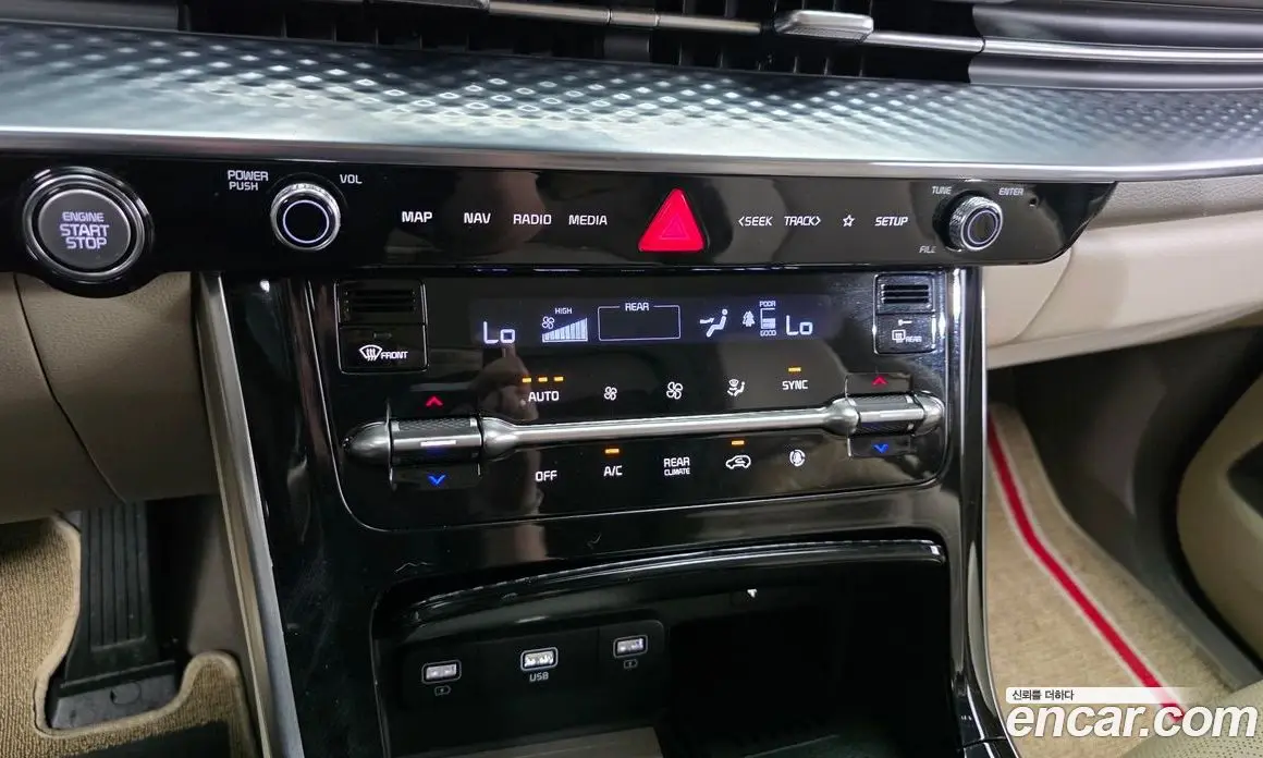 Kia Carnival 2021 2.2 автомат (гидро), фото 17