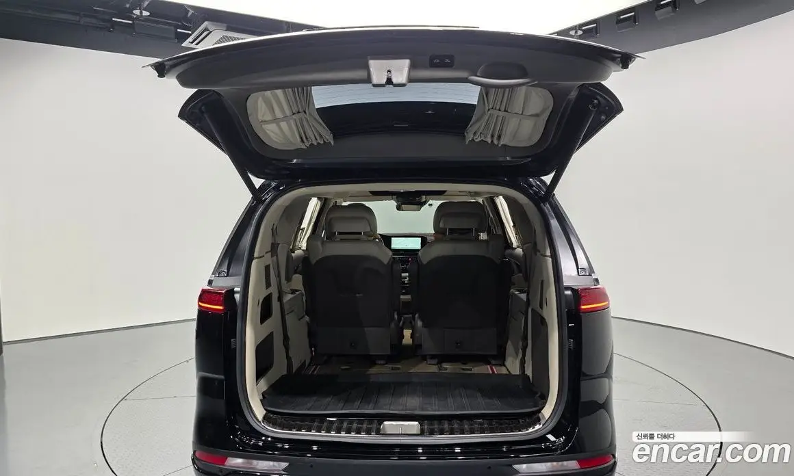 Kia Carnival 2021 2.2 автомат (гидро), фото 20
