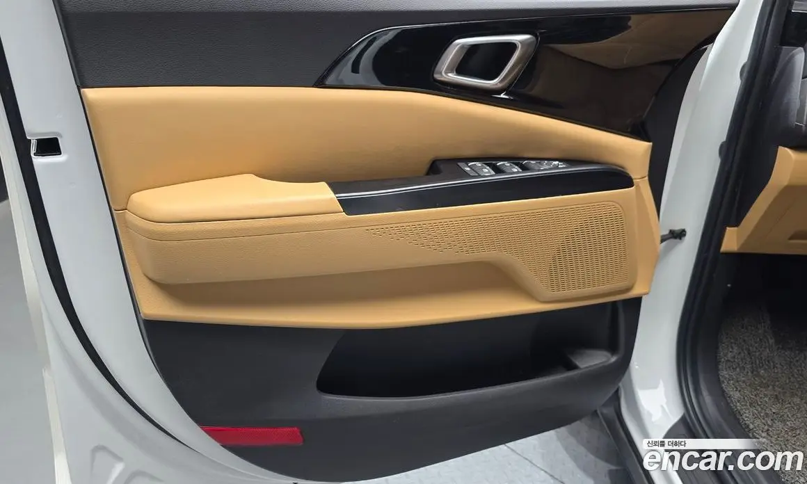 Kia Carnival 2021 2.2 автомат (гидро), фото 14 Kia Carnival 2021 2.2 автомат (гидро), фото 14