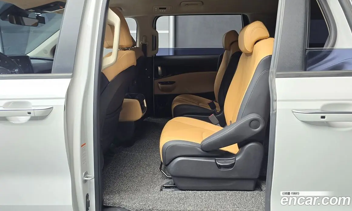 Kia Carnival 2021 2.2 автомат (гидро), фото 18 Kia Carnival 2021 2.2 автомат (гидро), фото 18