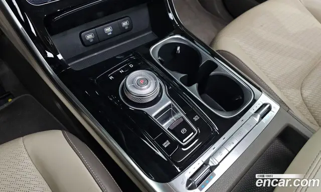 Kia Carnival 2022 2.2 автомат (гидро), миниатюра 9