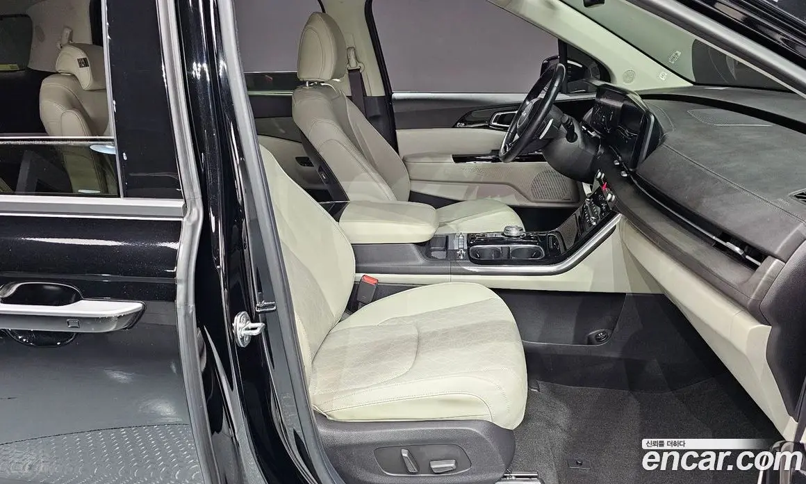 Kia Carnival 2022 2.2 автомат (гидро), фото 10 Kia Carnival 2022 2.2 автомат (гидро), фото 10