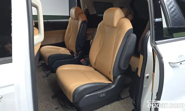 Kia Carnival 2023 2.2 автомат (гидро), миниатюра 12