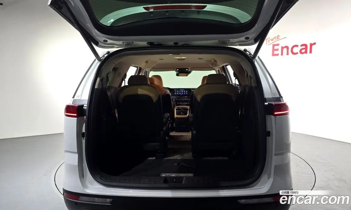 Kia Carnival 2023 2.2 автомат (гидро), фото 19