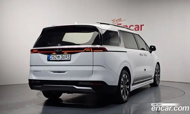 Kia Carnival, 2023, 73 798 км