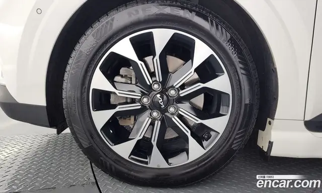 Kia Carnival 2023 3.5 автомат (гидро), миниатюра 4