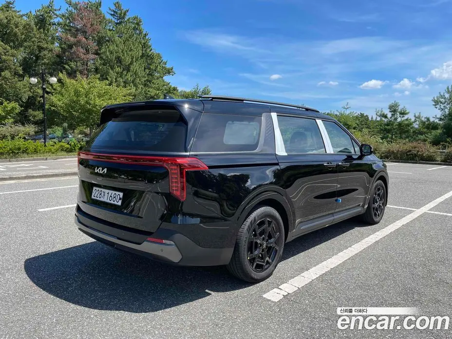 Kia Carnival 2024 2.2 автомат (гидро), фото 5 Kia Carnival 2024 2.2 автомат (гидро), фото 5