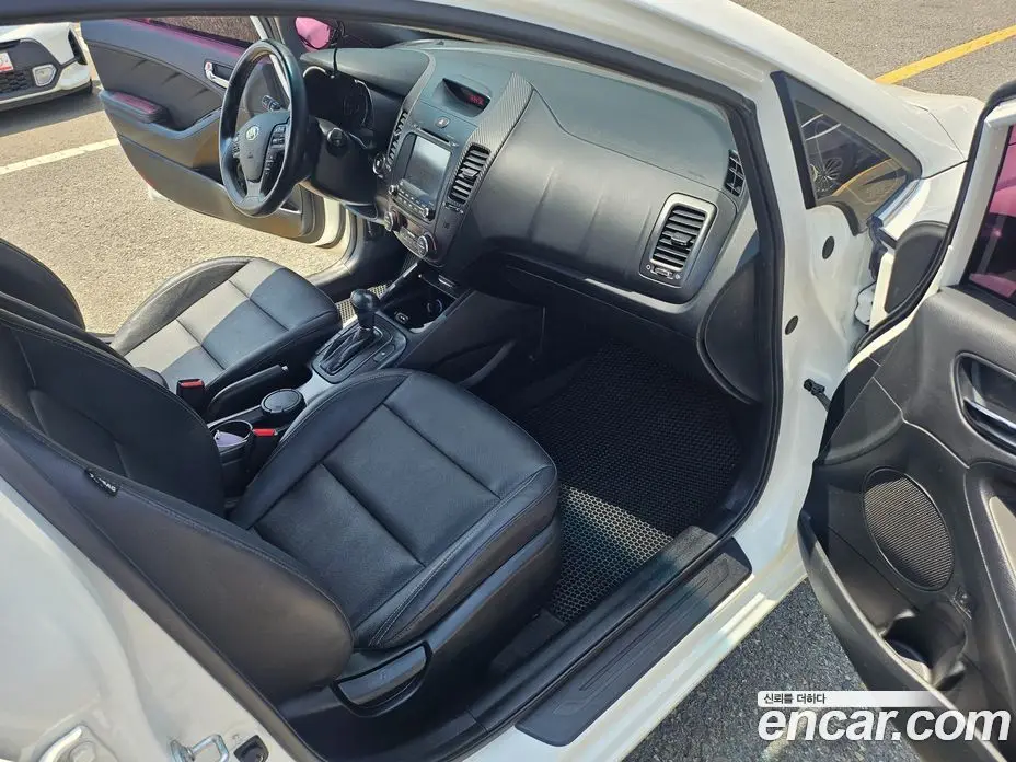 Kia K3 2014 1.6 автомат (гидро), фото 12 Kia K3 2014 1.6 автомат (гидро), фото 12