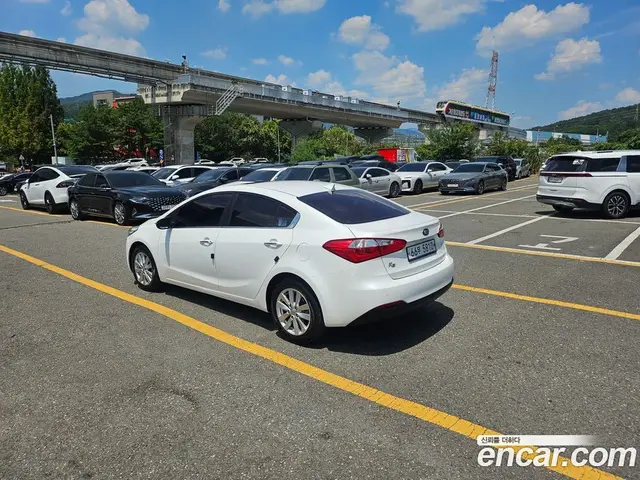 Kia K3 2014 1.6 автомат (гидро), миниатюра 4 Kia K3 2014 1.6 автомат (гидро), миниатюра 4