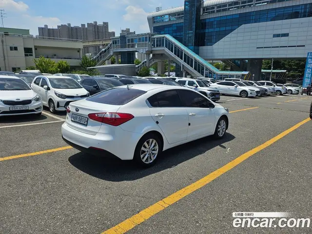 Kia K3 2014 1.6 автомат (гидро), миниатюра 6 Kia K3 2014 1.6 автомат (гидро), миниатюра 6