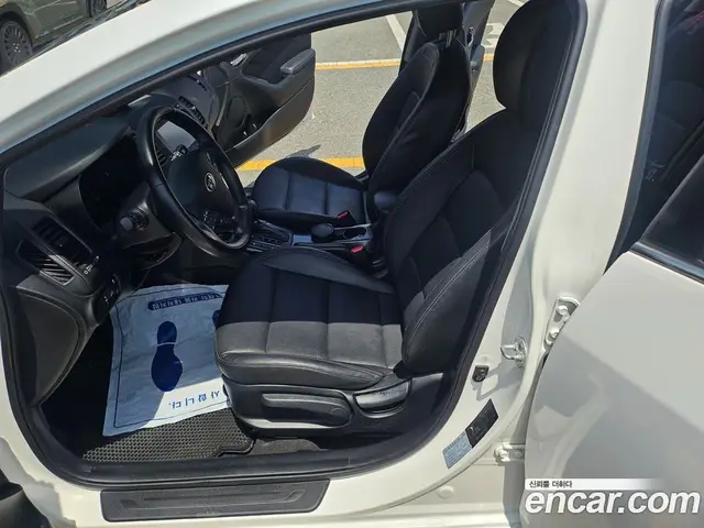 Kia K3 2014 1.6 автомат (гидро), миниатюра 9 Kia K3 2014 1.6 автомат (гидро), миниатюра 9
