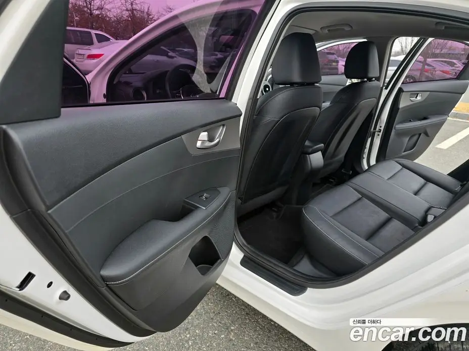Kia K3 2019 1.6 автомат (гидро), фото 13 Kia K3 2019 1.6 автомат (гидро), фото 13