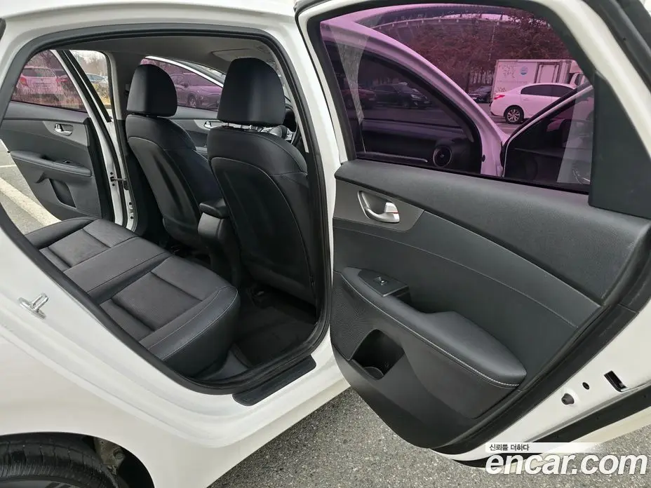 Kia K3 2019 1.6 автомат (гидро), фото 14 Kia K3 2019 1.6 автомат (гидро), фото 14