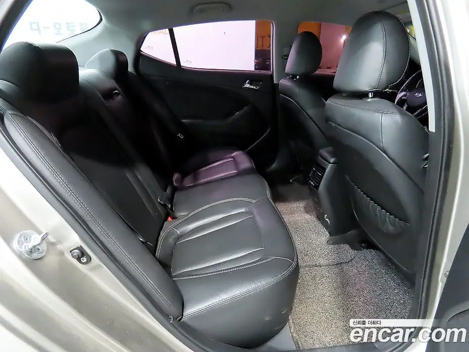 Kia K5 (Optima) 2012 2.0 автомат (гидро), фото 17 Kia K5 (Optima) 2012 2.0 автомат (гидро), фото 17