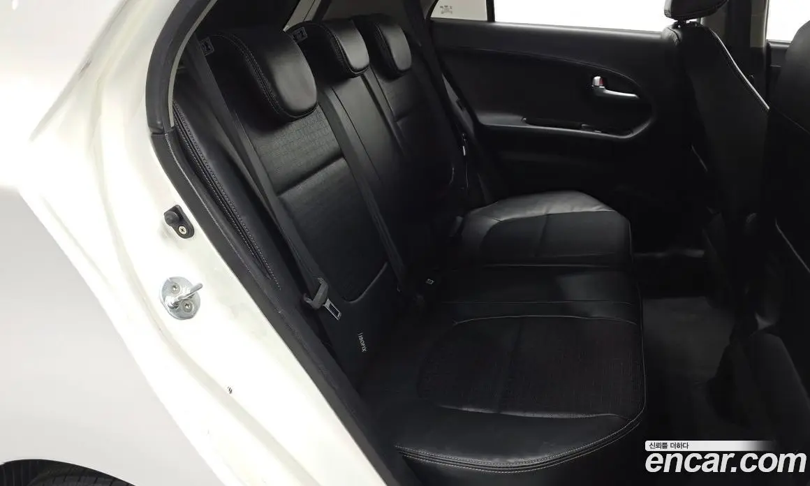 Kia Morning 2016 1.0 автомат (гидро), фото 11 Kia Morning 2016 1.0 автомат (гидро), фото 11