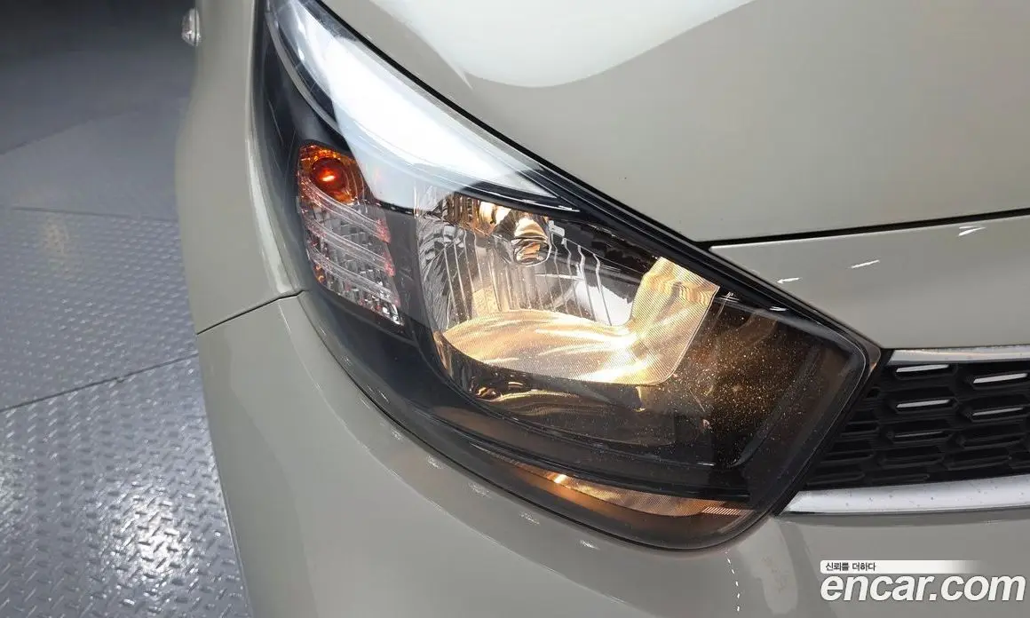 Kia Morning 2019 1.0 автомат (гидро), фото 8
