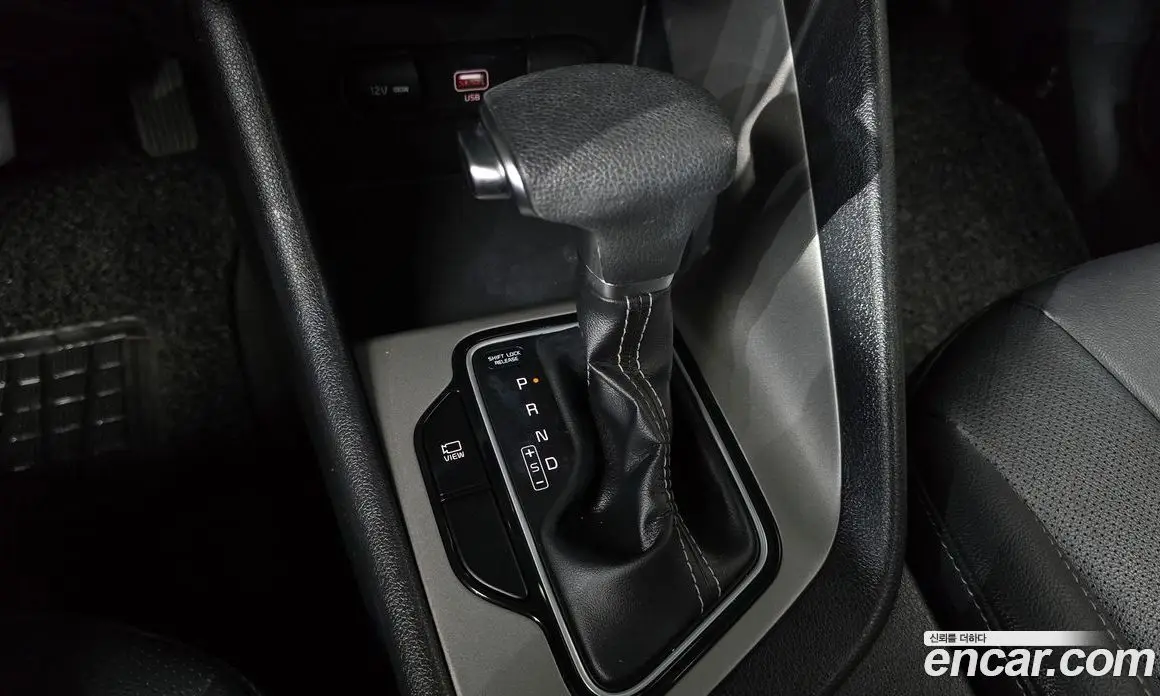 Kia Niro 2021 1.6 автомат (гидро), фото 11