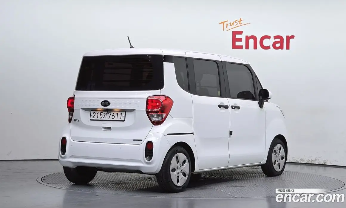 Kia Ray 2021 1.0 автомат (гидро), фото 2 Kia Ray 2021 1.0 автомат (гидро), фото 2