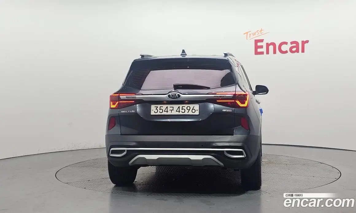 Kia Seltos 2020 1.6 автомат (гидро), фото 4
