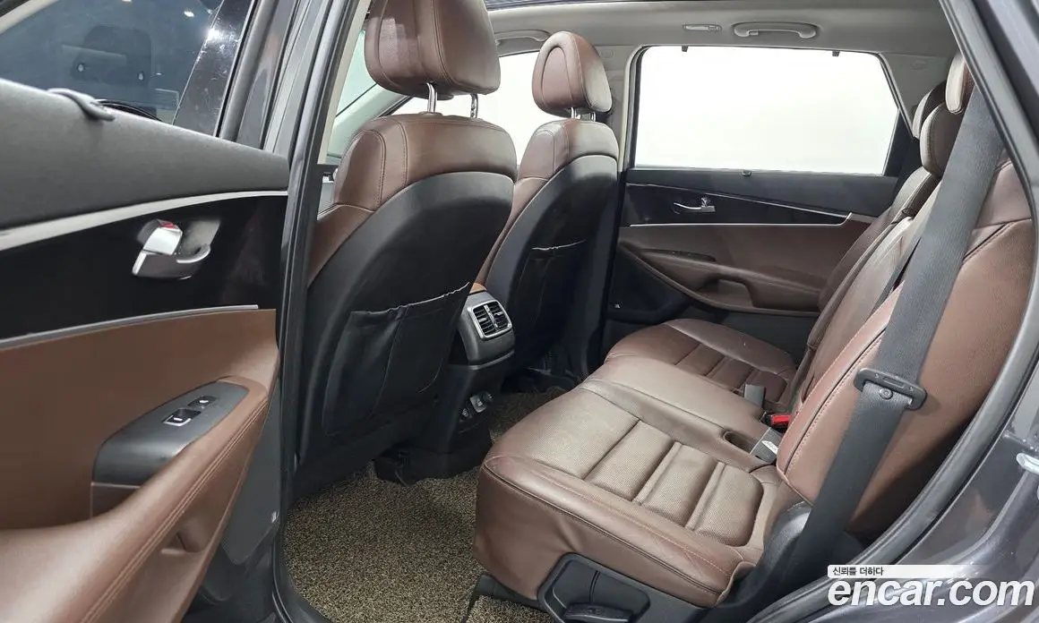 Kia Sorento 2015 2.2 автомат (гидро), фото 17