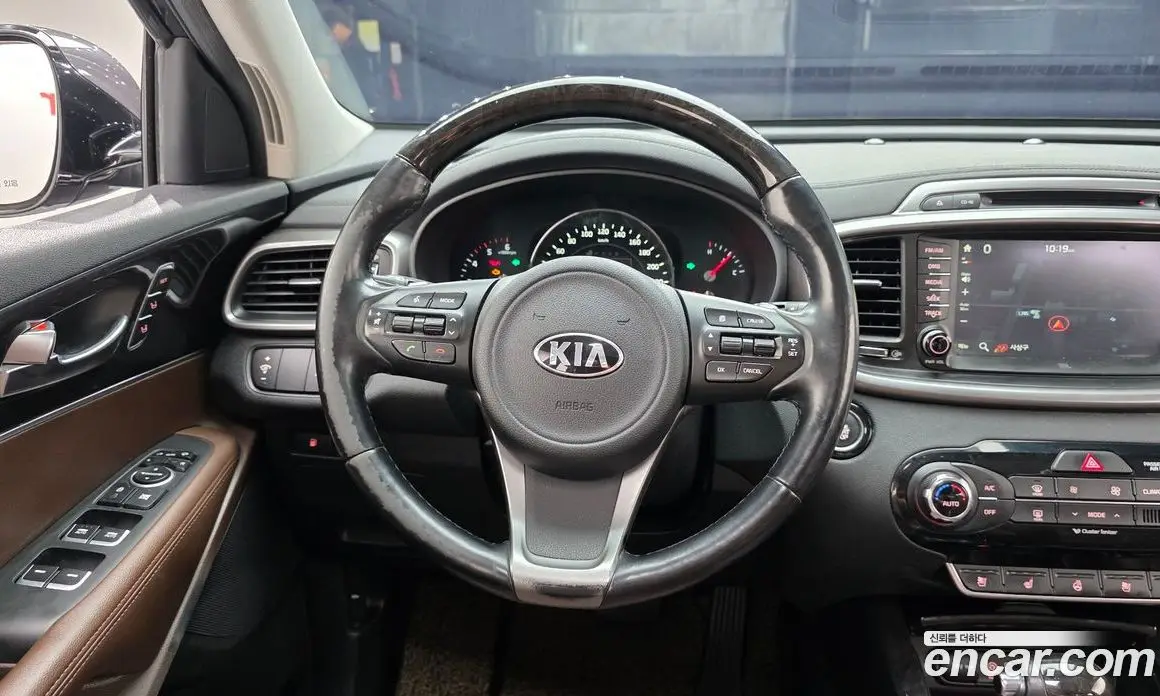 Kia Sorento 2015 2.2 автомат (гидро), фото 19
