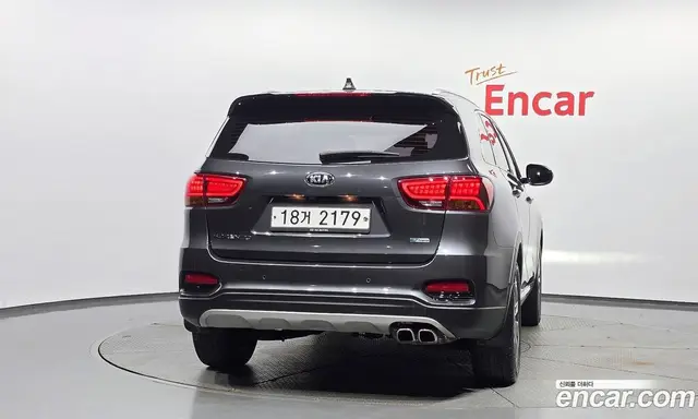 Kia Sorento 2018 2.2 автомат (гидро), миниатюра 4 Kia Sorento 2018 2.2 автомат (гидро), миниатюра 4