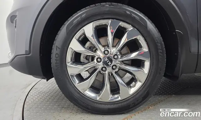 Kia Sorento 2018 2.2 автомат (гидро), миниатюра 5 Kia Sorento 2018 2.2 автомат (гидро), миниатюра 5