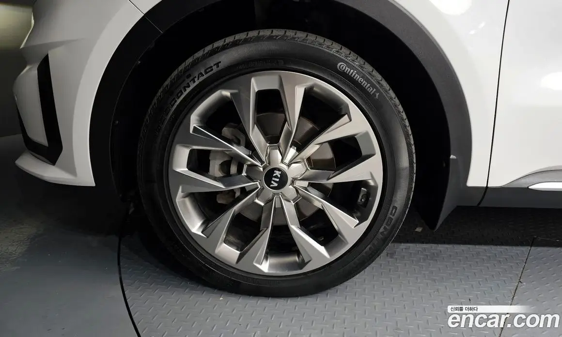 Kia Sorento 2021 2.2 автомат (гидро), фото 5 Kia Sorento 2021 2.2 автомат (гидро), фото 5